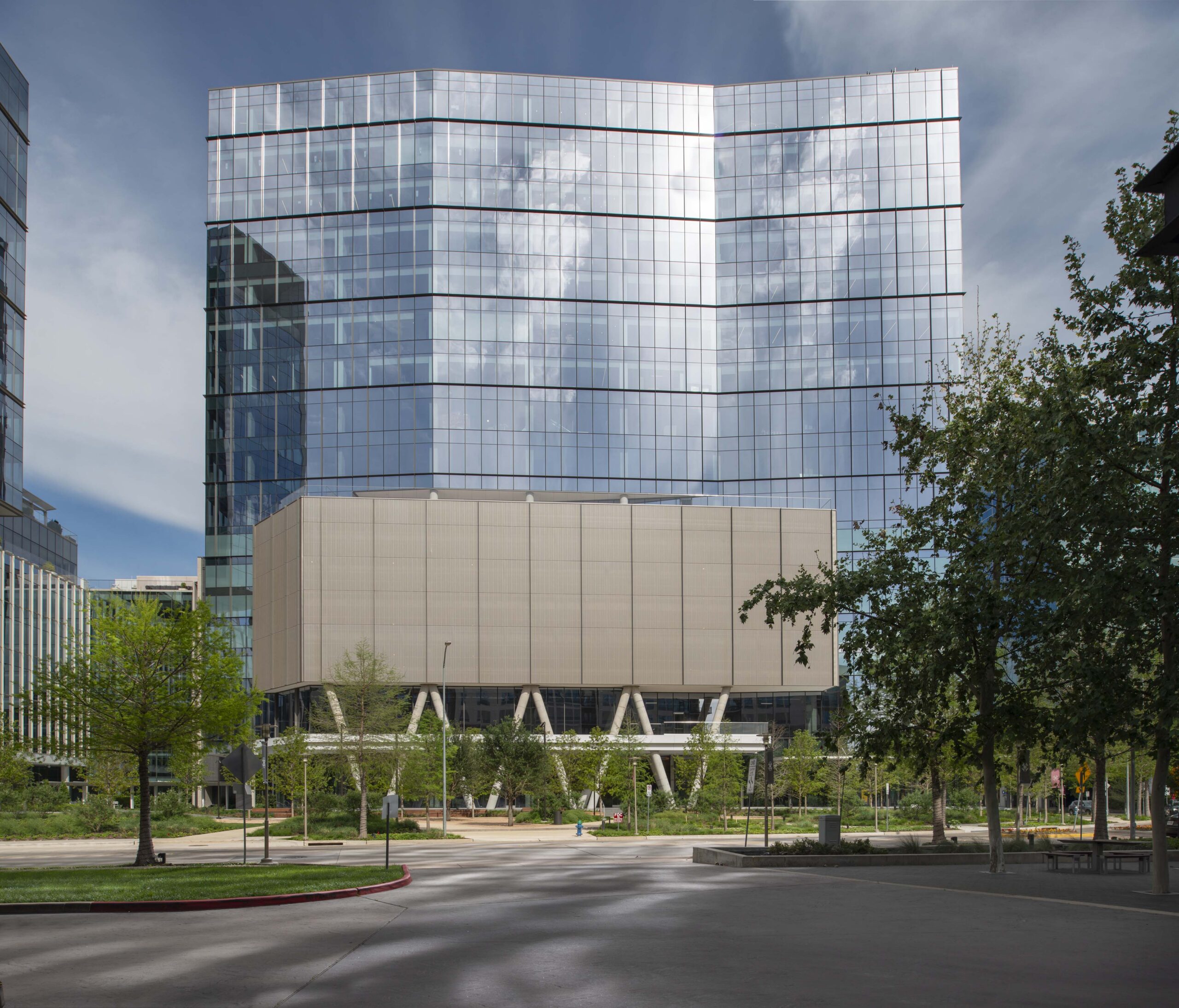 Commercial Building Construction Commercial Building Builder Commercial Building General Contractor Office Building Construction Office Building Builder Office Building General Contractor Commercial Construction Commercial Builder Commercial General Contractor Curtainwall